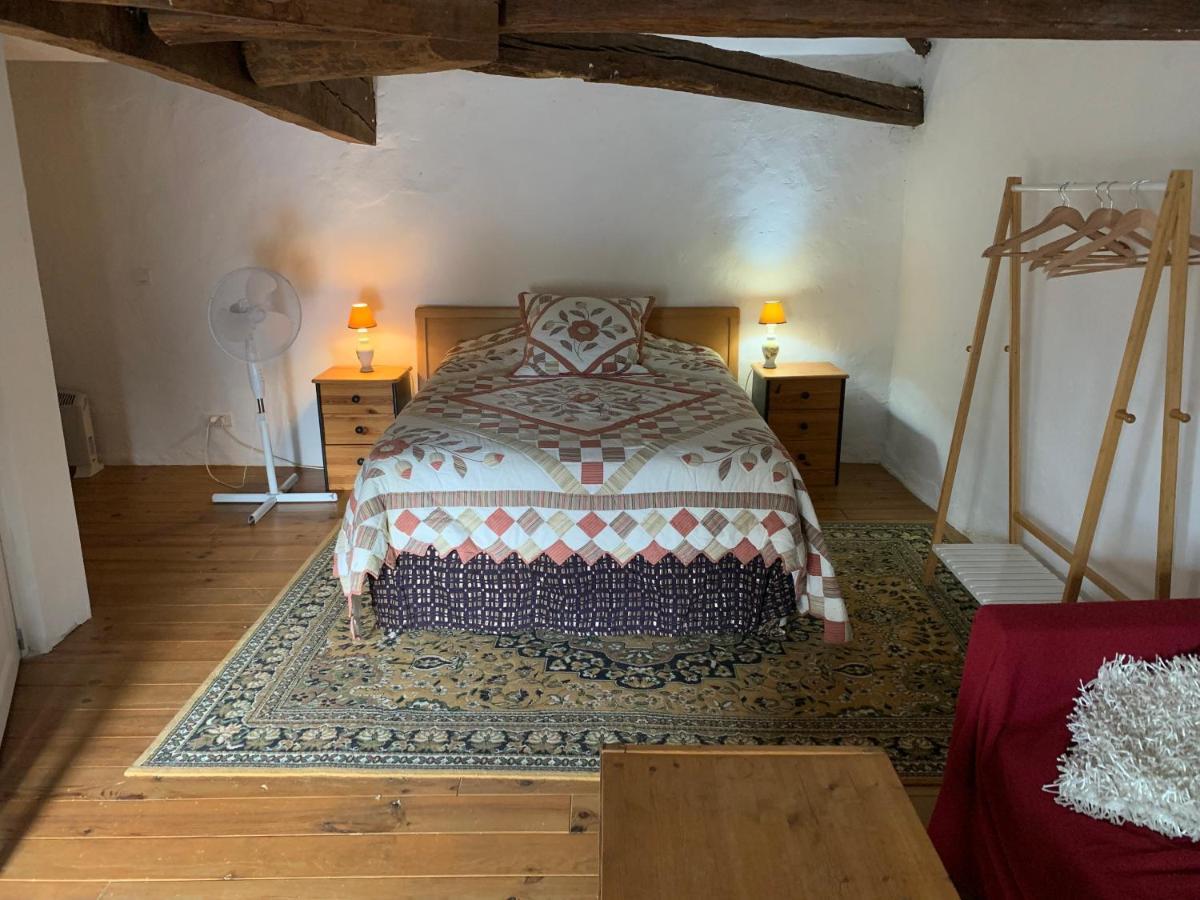 Chambre Sdb Privee Townhouse 26 Chambres D'Hotes Civray Civray  外观 照片